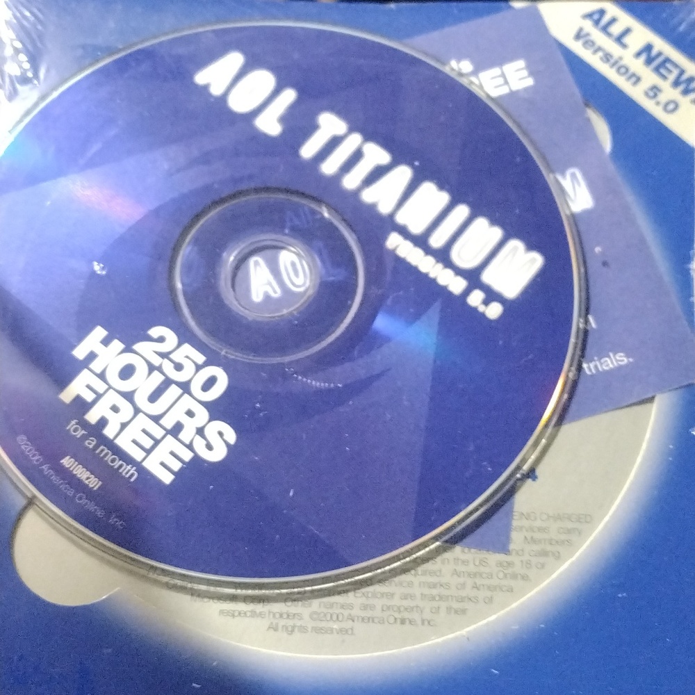 AOL All-New 5.0 Titanium CD 250 Free Hours Sealed